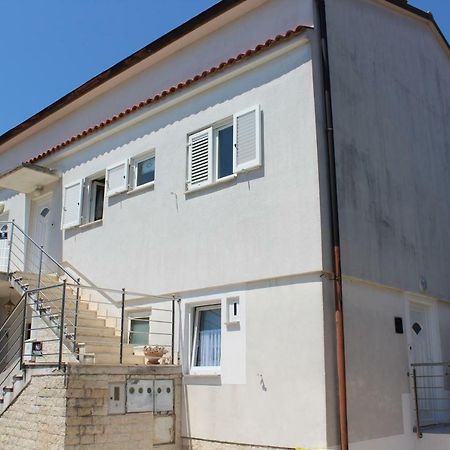 Apartment Tip Top 로비니 외부 사진