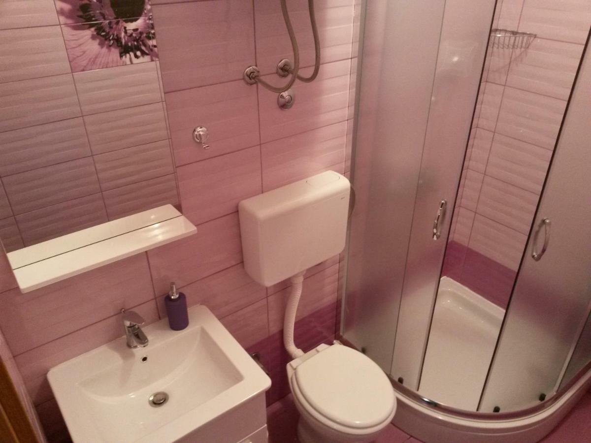 Apartment Tip Top 로비니 외부 사진